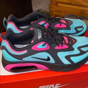 Nike air max 200